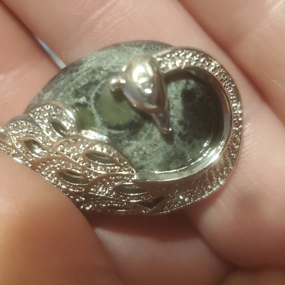 New Silver Wrapped Kambaba Jasper Peacock Pendant. - Picture 9 of 12